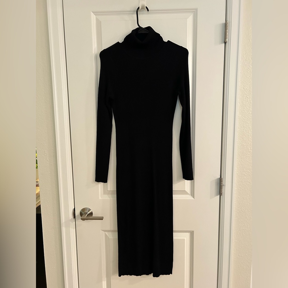 Elegant Women’s Black Turtleneck Sweater Dress, L